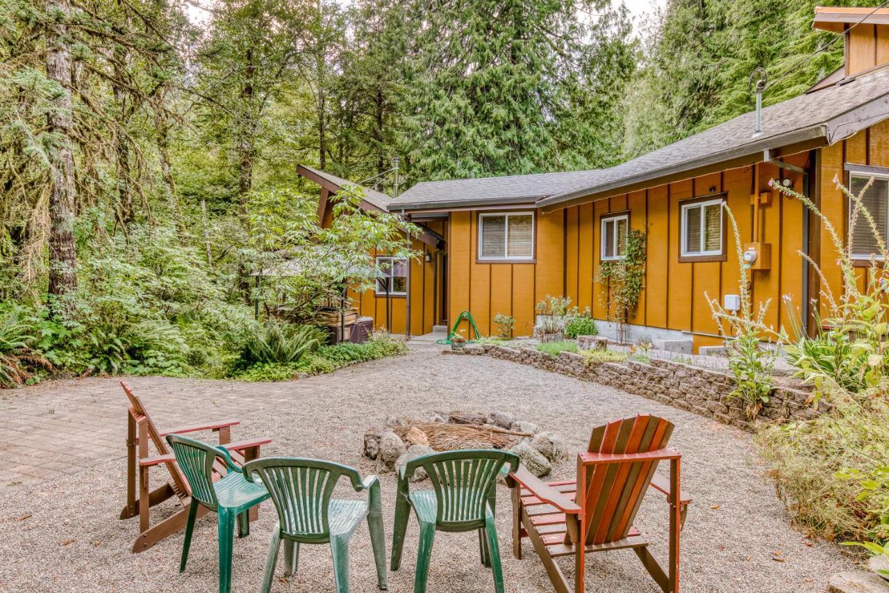 Creekside Cabin Rhododendron Exterior photo