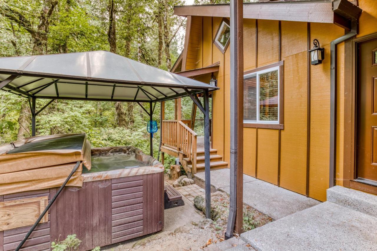 Creekside Cabin Rhododendron Exterior photo