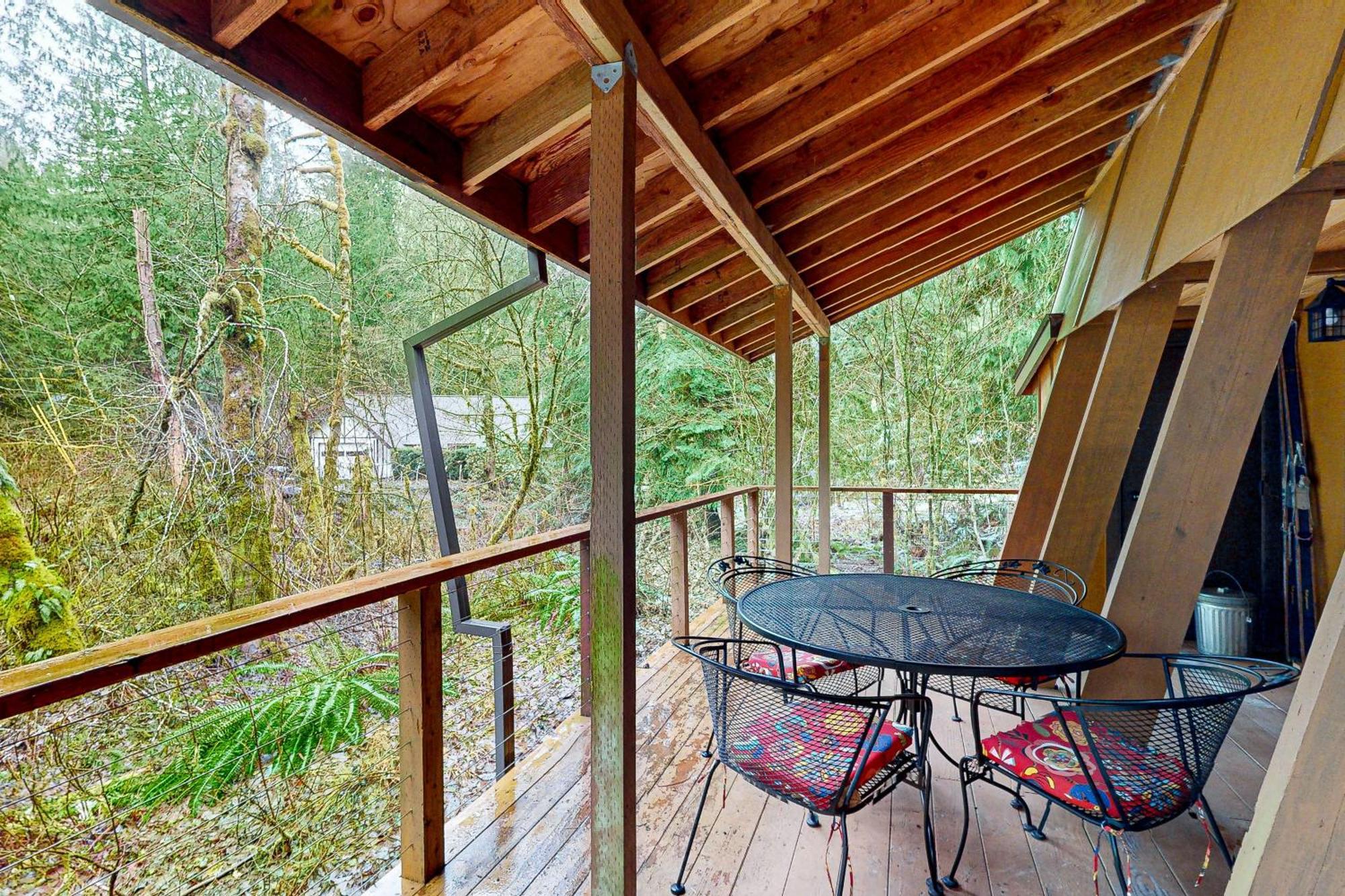 Creekside Cabin Rhododendron Exterior photo