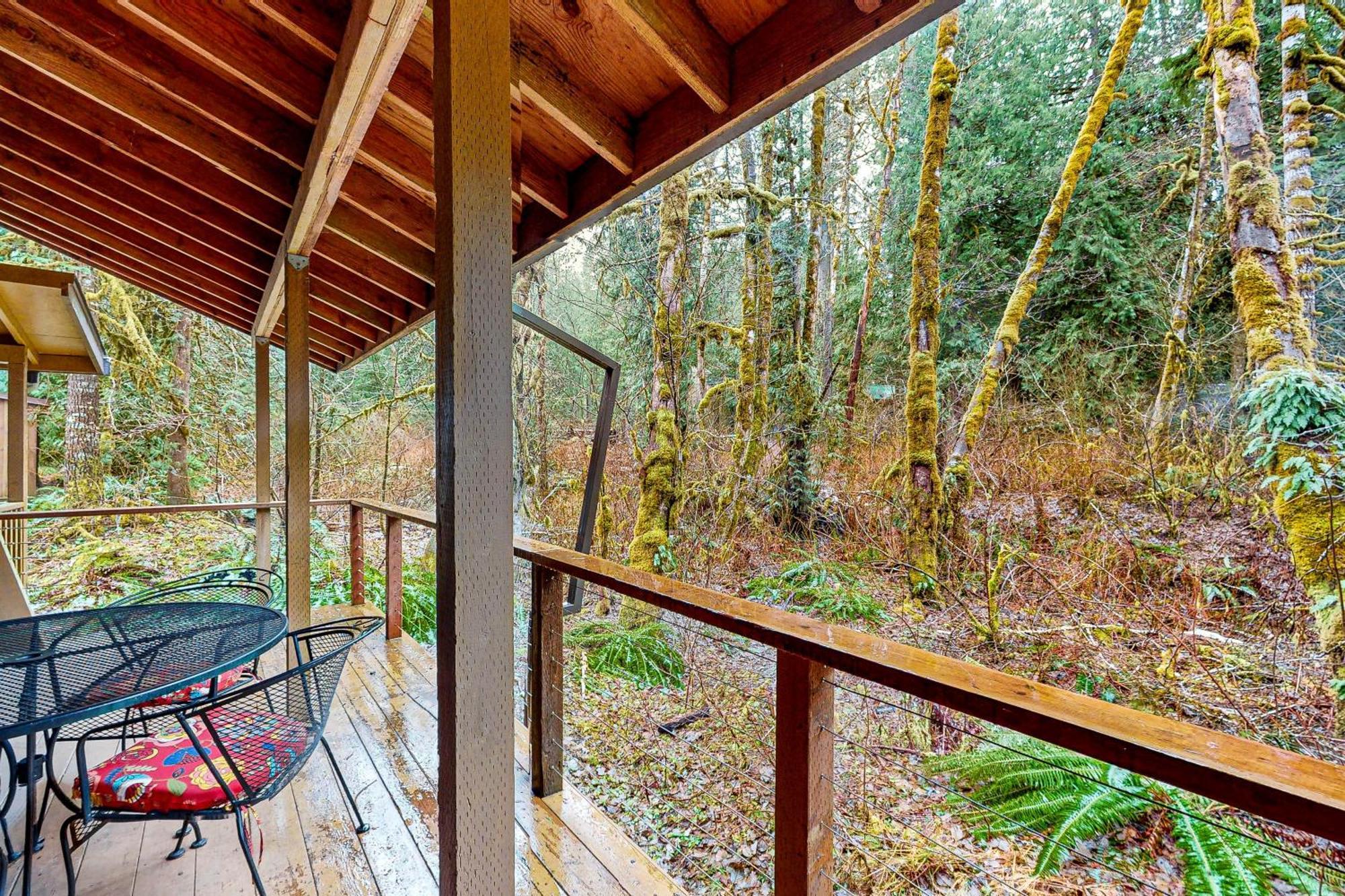 Creekside Cabin Rhododendron Exterior photo